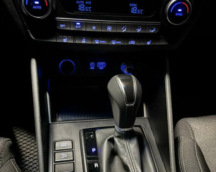 Красный Хендай Туксон, объемом двигателя 2 л и пробегом 95 тыс. км за 21500 $, фото 19 на Automoto.ua