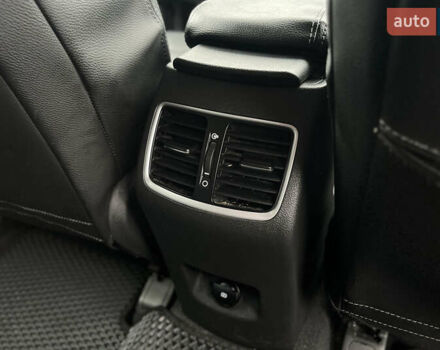 Хендай Туксон 2020 в Мукачеве на Automoto.ua Красный Хендай Туксон, объемом двигателя 2 л и пробегом 73 тыс. км за 20990 $, фото 12 на Automoto.ua