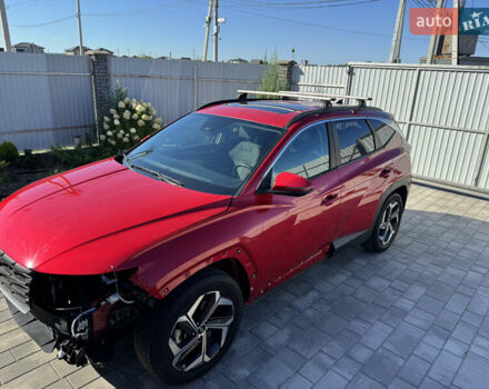 Красный Хендай Туксон, объемом двигателя 2.5 л и пробегом 90 тыс. км за 18800 $, фото 2 на Automoto.ua