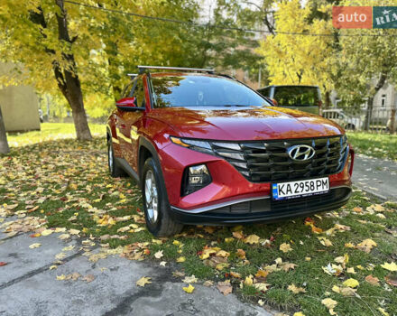 Красный Хендай Туксон, объемом двигателя 2.5 л и пробегом 48 тыс. км за 24800 $, фото 8 на Automoto.ua