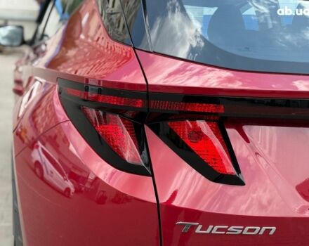Красный Хендай Туксон, объемом двигателя 2 л и пробегом 26 тыс. км за 28990 $, фото 24 на Automoto.ua