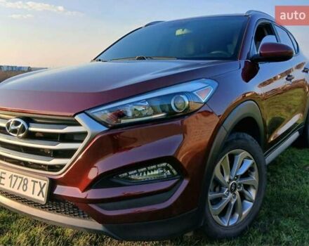 Червоний Хендай Туксон, об'ємом двигуна 2 л та пробігом 133 тис. км за 17900 $, фото 1 на Automoto.ua