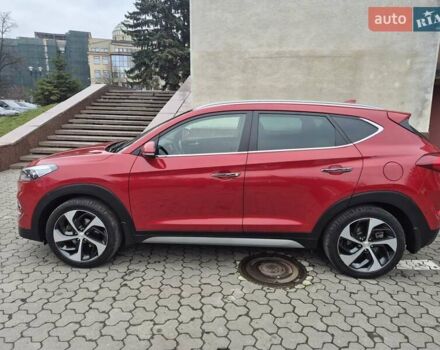 Червоний Хендай Туксон, об'ємом двигуна 2 л та пробігом 39 тис. км за 19550 $, фото 1 на Automoto.ua