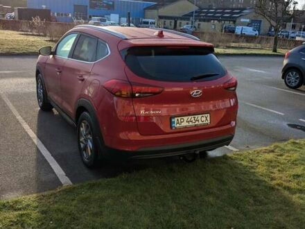 Червоний Хендай Туксон, об'ємом двигуна 2 л та пробігом 157 тис. км за 20000 $, фото 1 на Automoto.ua