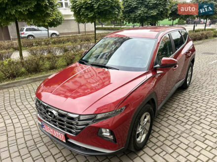 Красный Хендай Туксон, объемом двигателя 1.98 л и пробегом 102 тыс. км за 23999 $, фото 1 на Automoto.ua