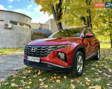 Красный Хендай Туксон, объемом двигателя 2.5 л и пробегом 48 тыс. км за 24800 $, фото 1 на Automoto.ua