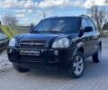 Хендай Туксон, объемом двигателя 2 л и пробегом 265 тыс. км за 8200 $, фото 4 на Automoto.ua