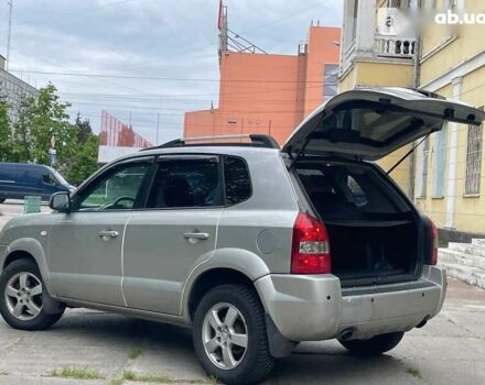 Хендай Туксон 2006 в Киеве на Automoto.ua Хендай Туксон, объемом двигателя 2 л и пробегом 239 тыс. км за 7690 $, фото 14 на Automoto.ua