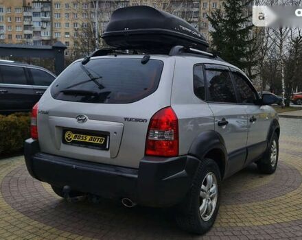 Хендай Туксон 2007 в Львове на Automoto.ua Хендай Туксон, объемом двигателя 2 л и пробегом 121 тыс. км за 9999 $, фото 2 на Automoto.ua