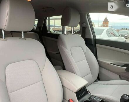 Хендай Туксон 2019 в Мукачеве на Automoto.ua Хендай Туксон, объемом двигателя 2 л и пробегом 29 тыс. км за 19800 $, фото 17 на Automoto.ua