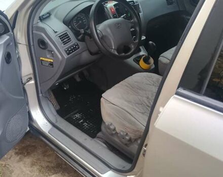 Хендай Туксон, об'ємом двигуна 2 л та пробігом 267 тис. км за 5600 $, фото 4 на Automoto.ua