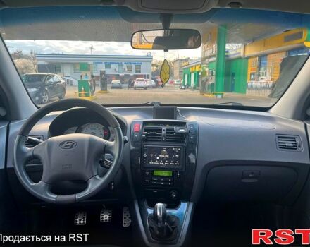Хендай Туксон, об'ємом двигуна 2 л та пробігом 173 тис. км за 8000 $, фото 11 на Automoto.ua