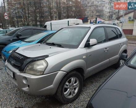Хендай Туксон, объемом двигателя 2 л и пробегом 350 тыс. км за 8000 $, фото 1 на Automoto.ua