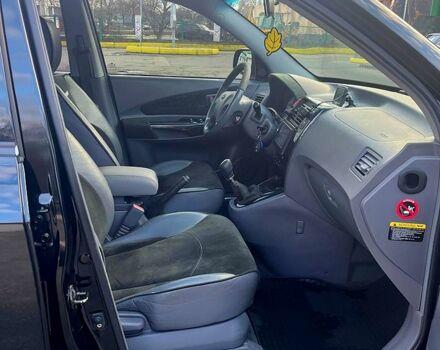 Хендай Туксон, об'ємом двигуна 2 л та пробігом 173 тис. км за 8000 $, фото 10 на Automoto.ua