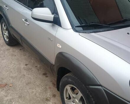 Хендай Туксон, об'ємом двигуна 2 л та пробігом 267 тис. км за 5600 $, фото 2 на Automoto.ua