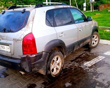 Хендай Туксон, объемом двигателя 2 л и пробегом 140 тыс. км за 5500 $, фото 2 на Automoto.ua