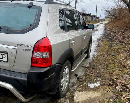 Хендай Туксон, об'ємом двигуна 2 л та пробігом 188 тис. км за 9000 $, фото 4 на Automoto.ua