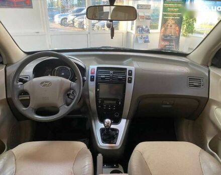 Хендай Туксон, объемом двигателя 2 л и пробегом 280 тыс. км за 7490 $, фото 22 на Automoto.ua