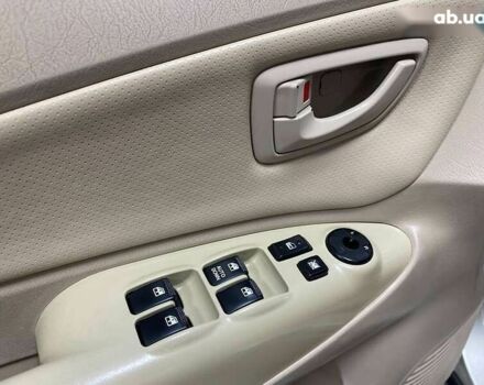 Хендай Туксон, объемом двигателя 2 л и пробегом 280 тыс. км за 7490 $, фото 15 на Automoto.ua