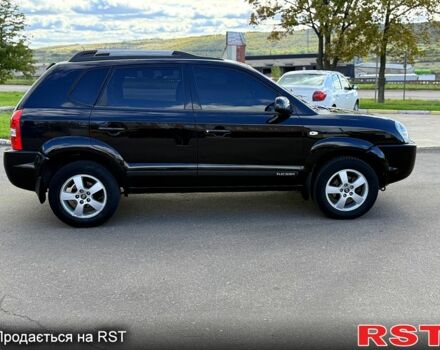 Хендай Туксон, объемом двигателя 2 л и пробегом 260 тыс. км за 7700 $, фото 2 на Automoto.ua
