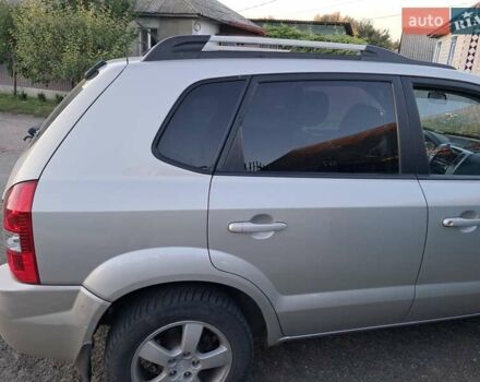 Хендай Туксон, об'ємом двигуна 1.98 л та пробігом 267 тис. км за 7300 $, фото 12 на Automoto.ua