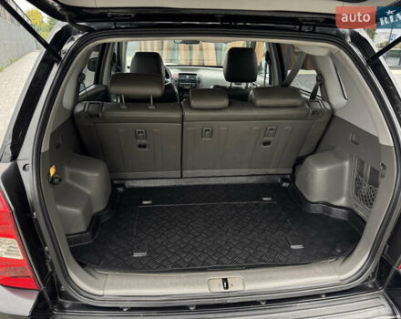 Хендай Туксон 2006 в Вознесенске на Automoto.ua Хендай Туксон, объемом двигателя 1.98 л и пробегом 228 тыс. км за 7700 $, фото 16 на Automoto.ua