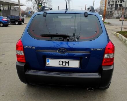 Хендай Туксон, объемом двигателя 2 л и пробегом 225 тыс. км за 7300 $, фото 4 на Automoto.ua