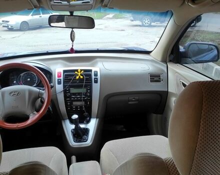 Хендай Туксон, объемом двигателя 2 л и пробегом 225 тыс. км за 7300 $, фото 8 на Automoto.ua
