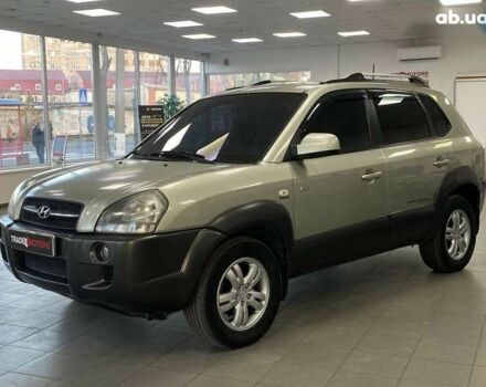 Хендай Туксон, объемом двигателя 2 л и пробегом 280 тыс. км за 7490 $, фото 6 на Automoto.ua