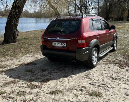 Хендай Туксон, объемом двигателя 2 л и пробегом 196 тыс. км за 8200 $, фото 4 на Automoto.ua