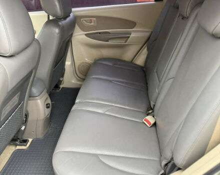 Хендай Туксон, объемом двигателя 2 л и пробегом 248 тыс. км за 7300 $, фото 11 на Automoto.ua