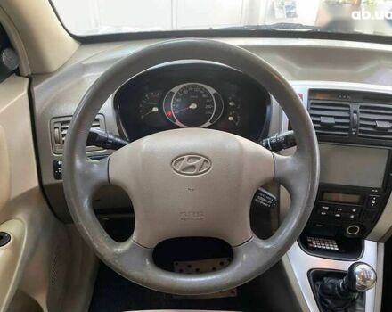 Хендай Туксон, объемом двигателя 2 л и пробегом 280 тыс. км за 7490 $, фото 19 на Automoto.ua