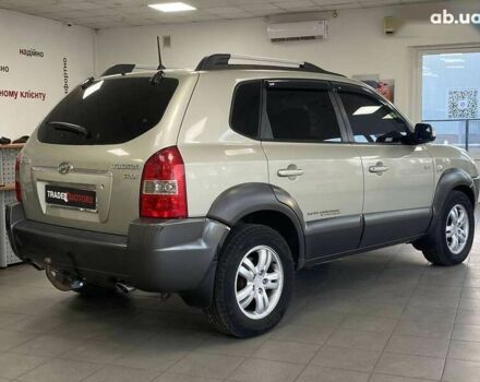 Хендай Туксон, объемом двигателя 2 л и пробегом 280 тыс. км за 7490 $, фото 7 на Automoto.ua