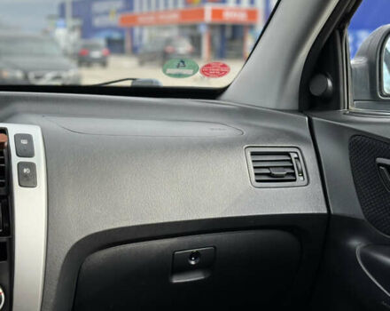 Хендай Туксон 2006 в Нововолынск на Automoto.ua Хендай Туксон, объемом двигателя 2 л и пробегом 228 тыс. км за 7500 $, фото 11 на Automoto.ua