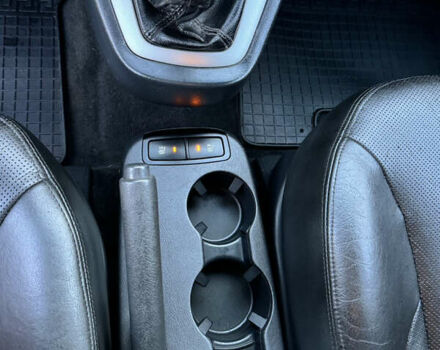 Хендай Туксон, объемом двигателя 2 л и пробегом 245 тыс. км за 7900 $, фото 34 на Automoto.ua