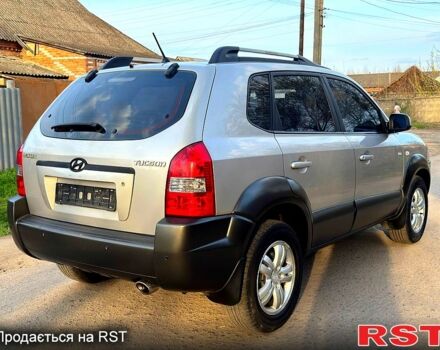Хендай Туксон, объемом двигателя 20 л и пробегом 164 тыс. км за 7750 $, фото 7 на Automoto.ua
