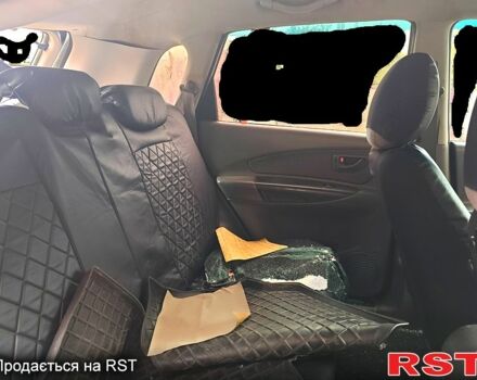 Хендай Туксон 2007 у Ромнах на Automoto.ua Хендай Туксон, об'ємом двигуна 2 л та пробігом 257 тис. км за 1999 $, фото 4 на Automoto.ua