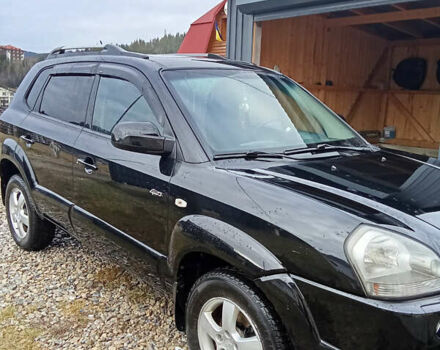 Хендай Туксон, объемом двигателя 2 л и пробегом 291 тыс. км за 8700 $, фото 2 на Automoto.ua