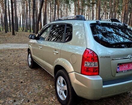 Хендай Туксон, объемом двигателя 1.6 л и пробегом 200 тыс. км за 8200 $, фото 3 на Automoto.ua