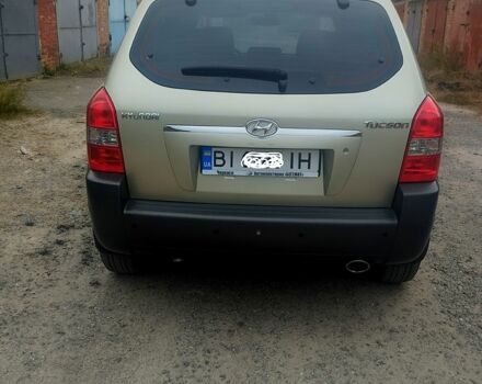 Хендай Туксон, объемом двигателя 2 л и пробегом 209 тыс. км за 8500 $, фото 2 на Automoto.ua