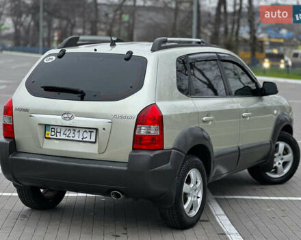 Хендай Туксон, объемом двигателя 0 л и пробегом 200 тыс. км за 7700 $, фото 3 на Automoto.ua