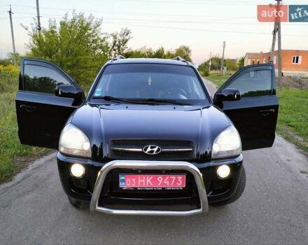 Хендай Туксон, об'ємом двигуна 1.98 л та пробігом 165 тис. км за 9900 $, фото 1 на Automoto.ua