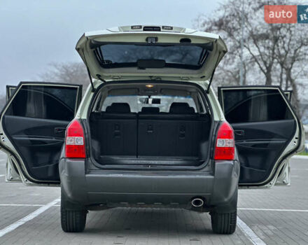 Хендай Туксон, объемом двигателя 0 л и пробегом 200 тыс. км за 7700 $, фото 24 на Automoto.ua