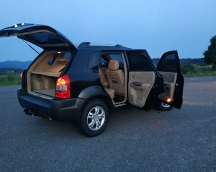 Хендай Туксон, объемом двигателя 0 л и пробегом 209 тыс. км за 8000 $, фото 3 на Automoto.ua