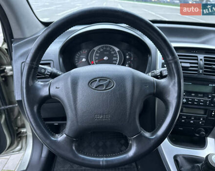 Хендай Туксон, объемом двигателя 0 л и пробегом 200 тыс. км за 7700 $, фото 46 на Automoto.ua