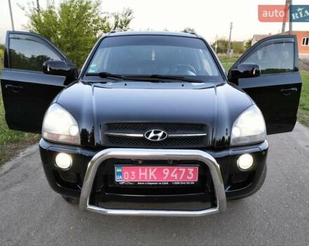 Хендай Туксон, об'ємом двигуна 1.98 л та пробігом 165 тис. км за 9900 $, фото 2 на Automoto.ua