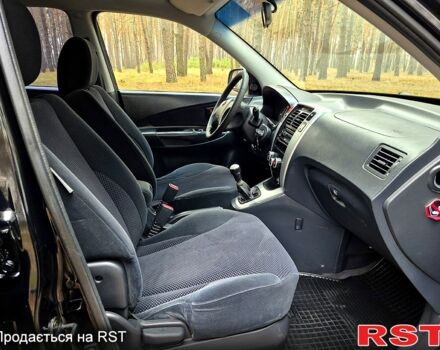 Хендай Туксон, объемом двигателя 2 л и пробегом 198 тыс. км за 7800 $, фото 10 на Automoto.ua