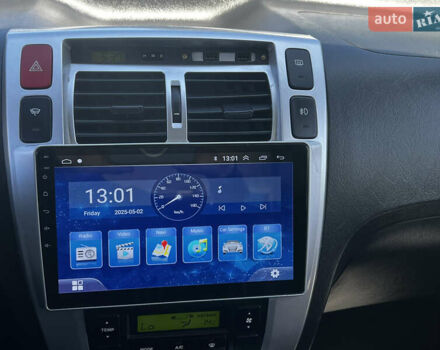 Хендай Туксон, об'ємом двигуна 2 л та пробігом 140 тис. км за 7200 $, фото 13 на Automoto.ua