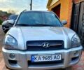 Хендай Туксон, объемом двигателя 2 л и пробегом 235 тыс. км за 7700 $, фото 2 на Automoto.ua