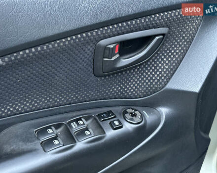 Хендай Туксон, объемом двигателя 0 л и пробегом 200 тыс. км за 7700 $, фото 41 на Automoto.ua